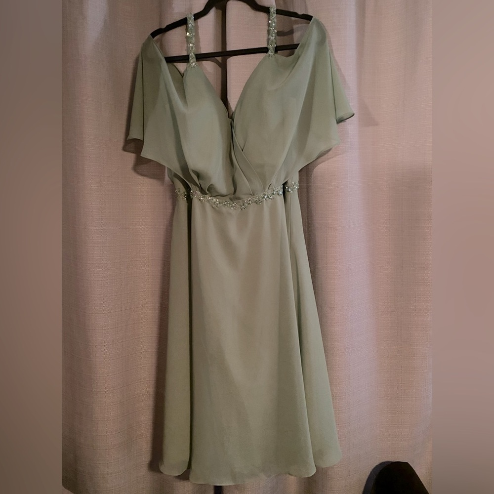 Women’s Wedding Guest/Mother of the Bride Elegant Chiffon Evening Dress size 14
